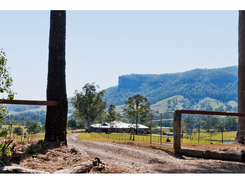 70 Breakneck Rd, Brooloo QLD 4570