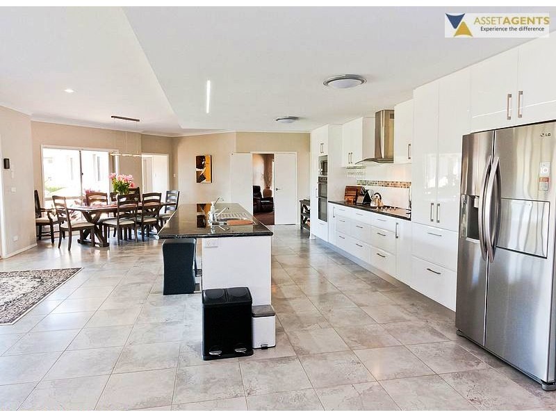 70 Breakneck Rd, Brooloo QLD 4570