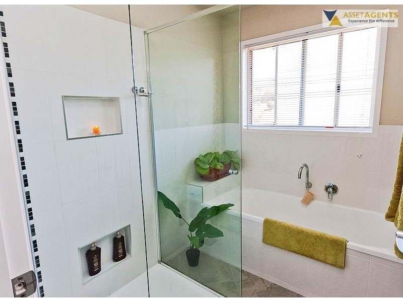 70 Breakneck Rd, Brooloo QLD 4570