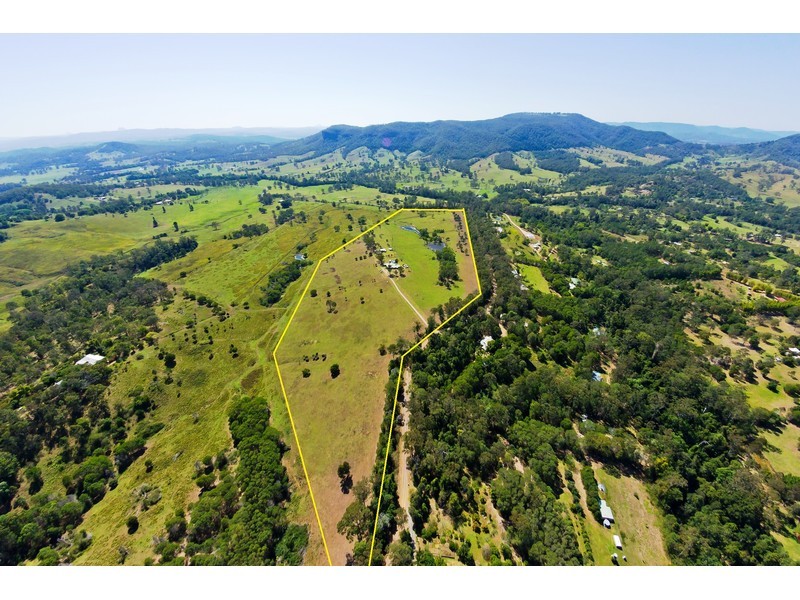 70 Breakneck Rd, Brooloo QLD 4570
