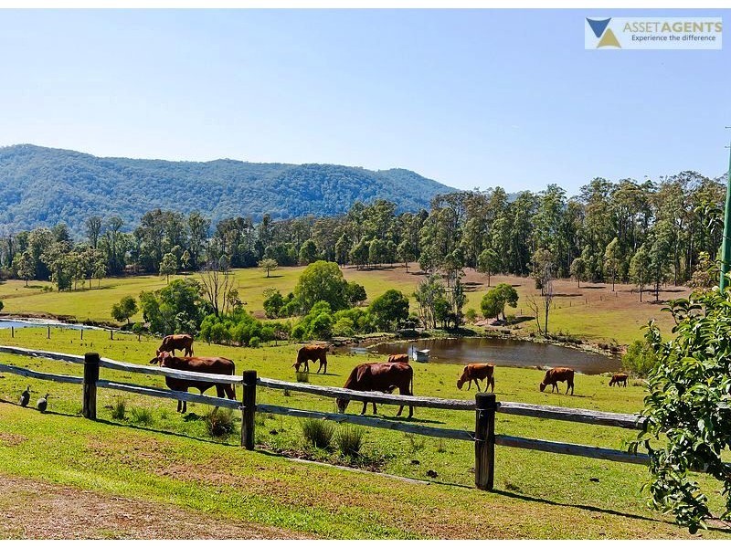 70 Breakneck Rd, Brooloo QLD 4570