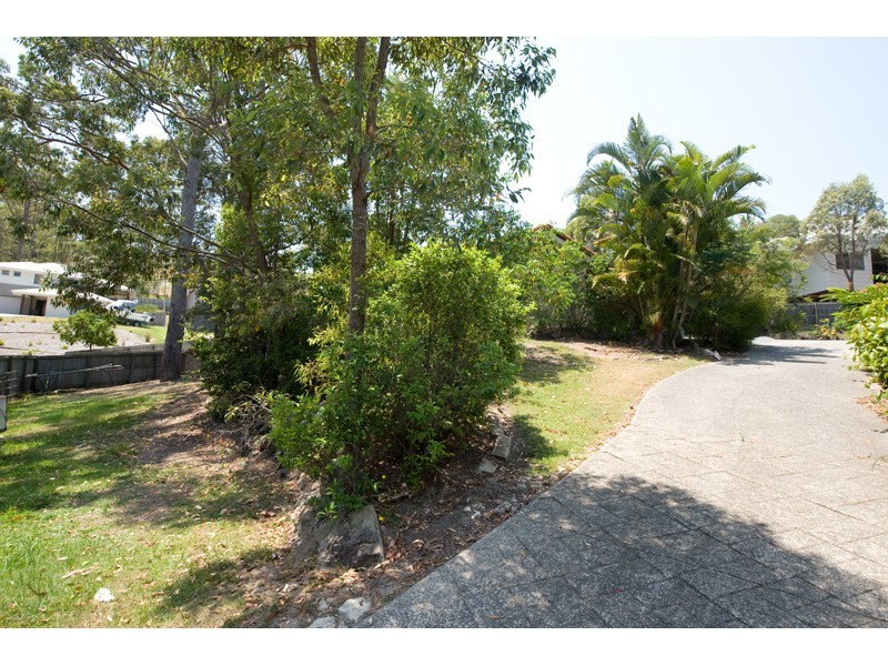 17 Dunk Place, Little Mountain QLD 4551