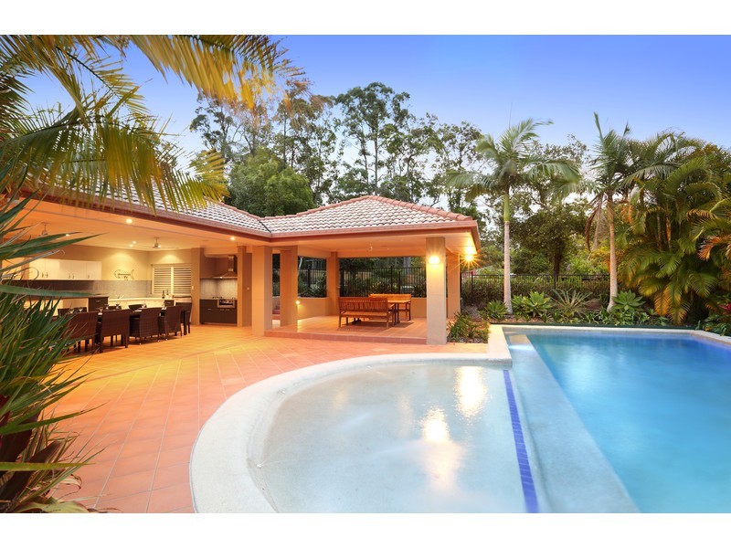 8 Shady Grove, Tanawha QLD 4556