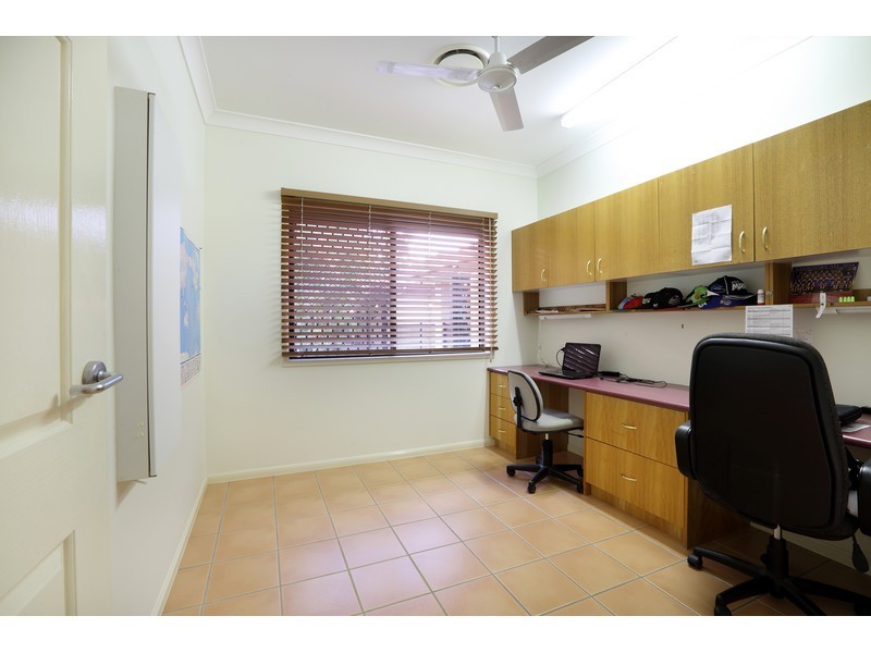 8 Shady Grove, Tanawha QLD 4556