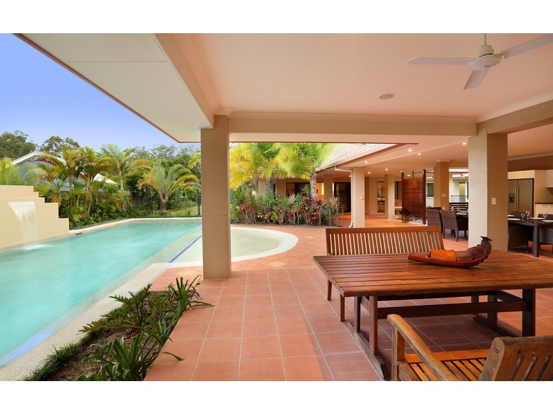 8 Shady Grove, Tanawha QLD 4556