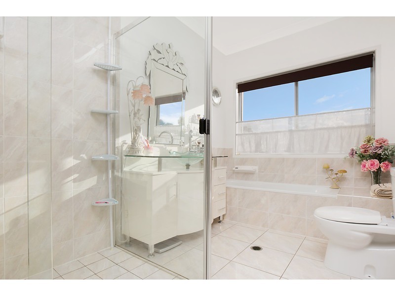 1A Jason Pl, Little Mountain QLD 4551