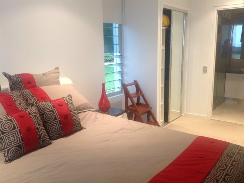 2/47 Landsborough Pde, Golden Beach QLD 4551