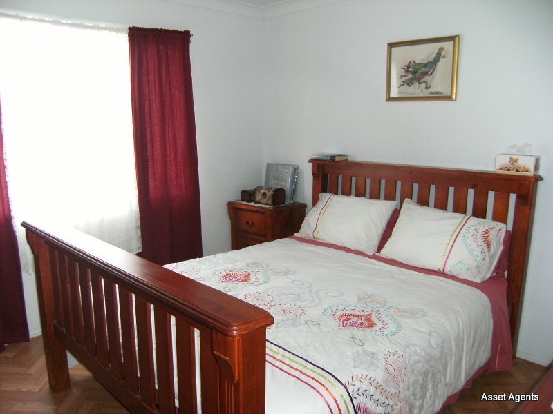 123 George Street, Nanango QLD 4615