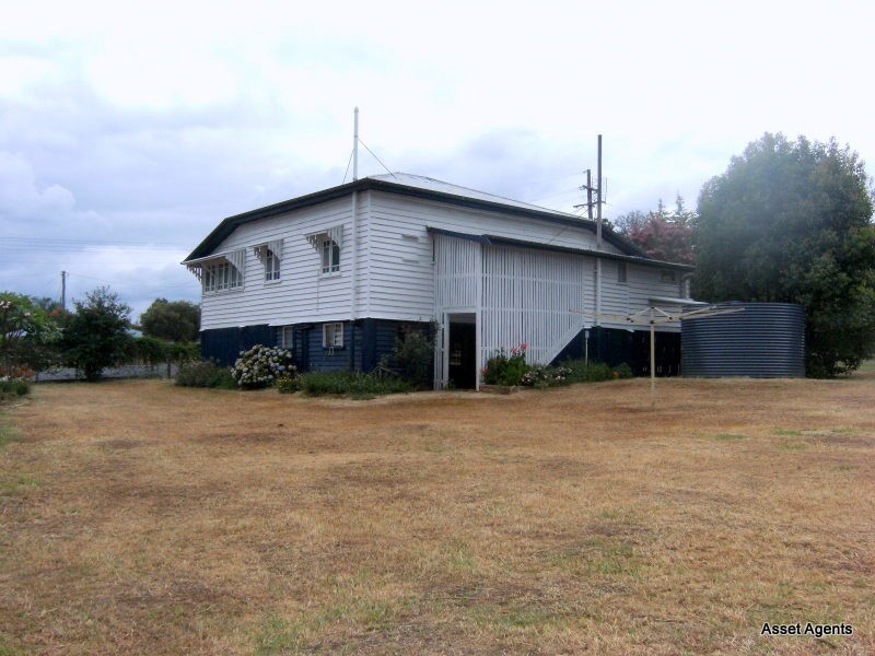 6 Toomey St, Yarraman QLD 4614