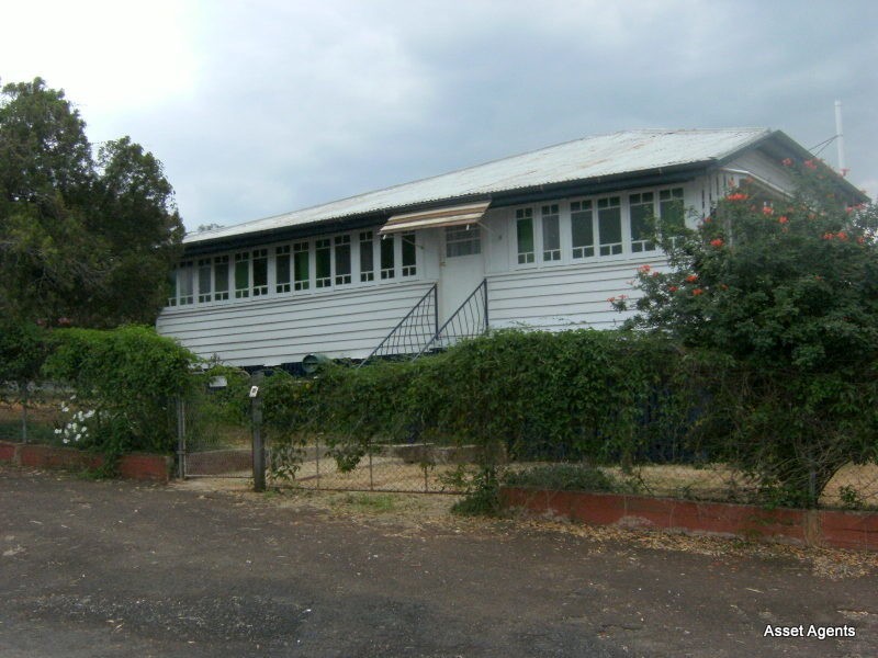 6 Toomey St, Yarraman QLD 4614