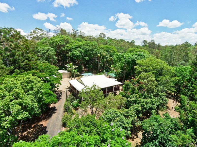 874 Mcintosh Creek Rd, Calico Creek QLD 4570