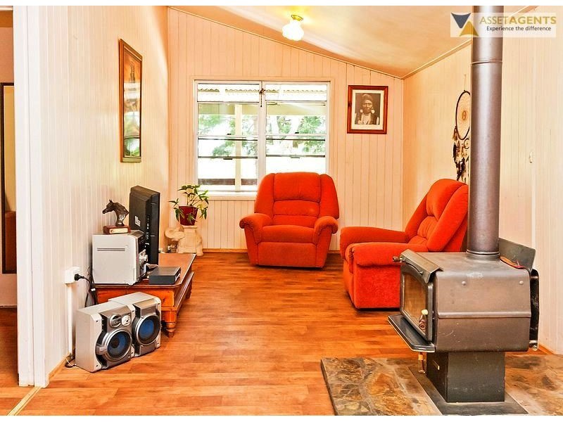 874 Mcintosh Creek Rd, Calico Creek QLD 4570