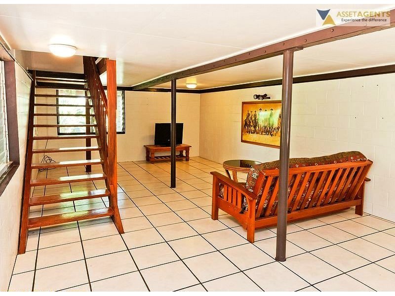 874 Mcintosh Creek Rd, Calico Creek QLD 4570