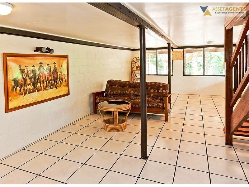 874 Mcintosh Creek Rd, Calico Creek QLD 4570