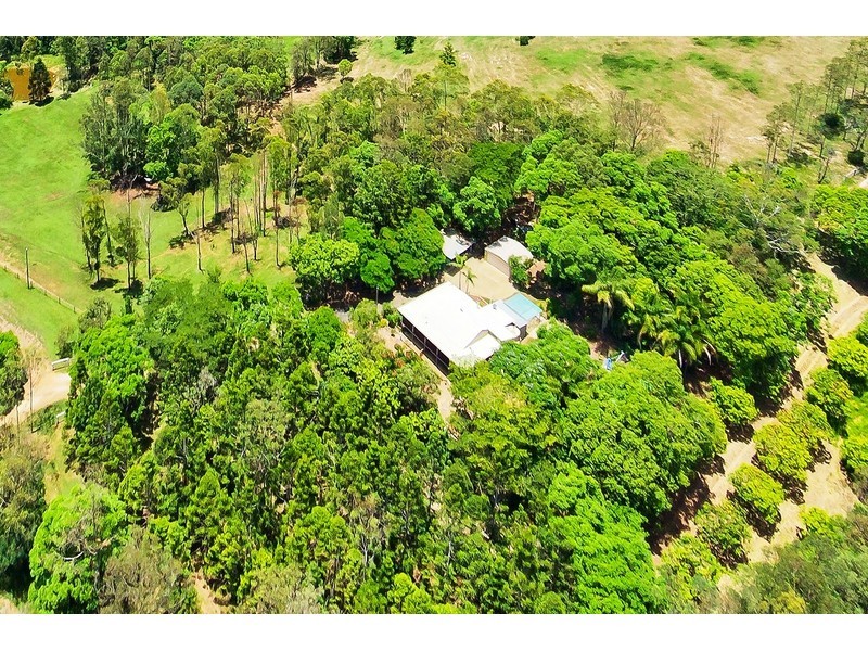 874 Mcintosh Creek Rd, Calico Creek QLD 4570
