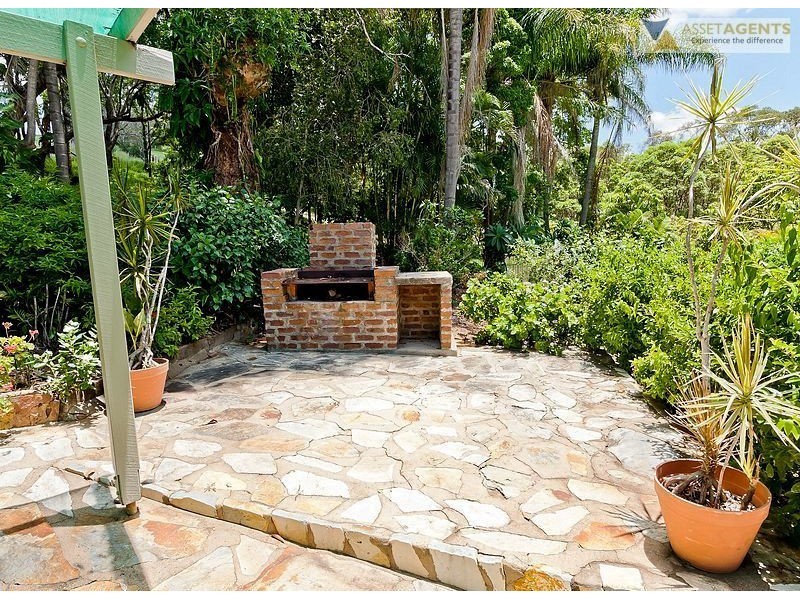 874 Mcintosh Creek Rd, Calico Creek QLD 4570