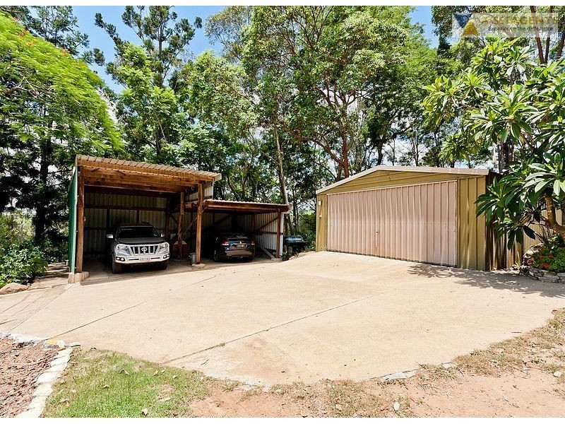 874 Mcintosh Creek Rd, Calico Creek QLD 4570
