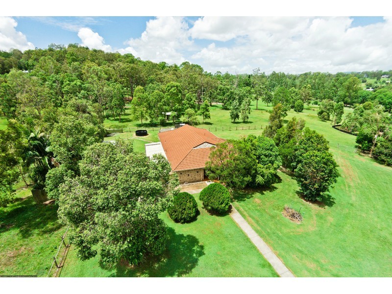 53 Jubilee Road, Carters Ridge QLD 4563