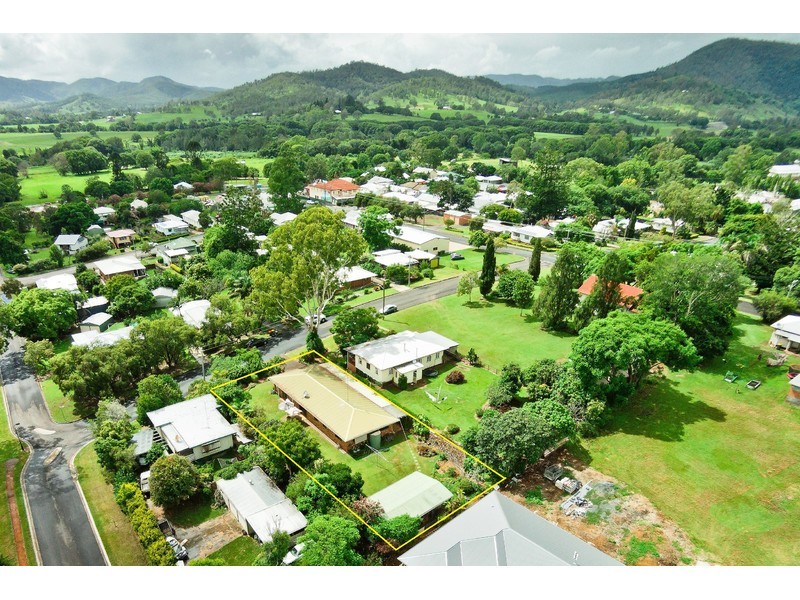 27 Anne Street, Kenilworth QLD 4574