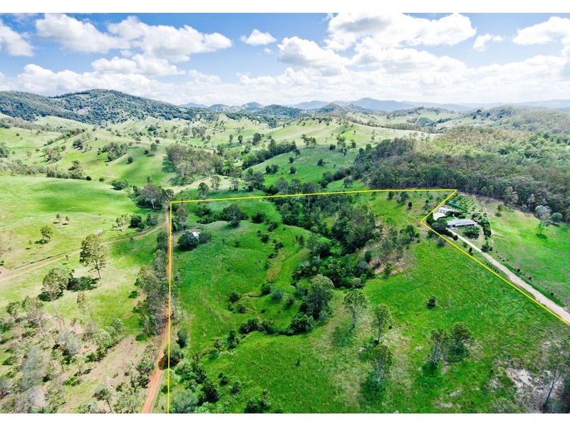 559 Rocks Road, Pie Creek QLD 4570