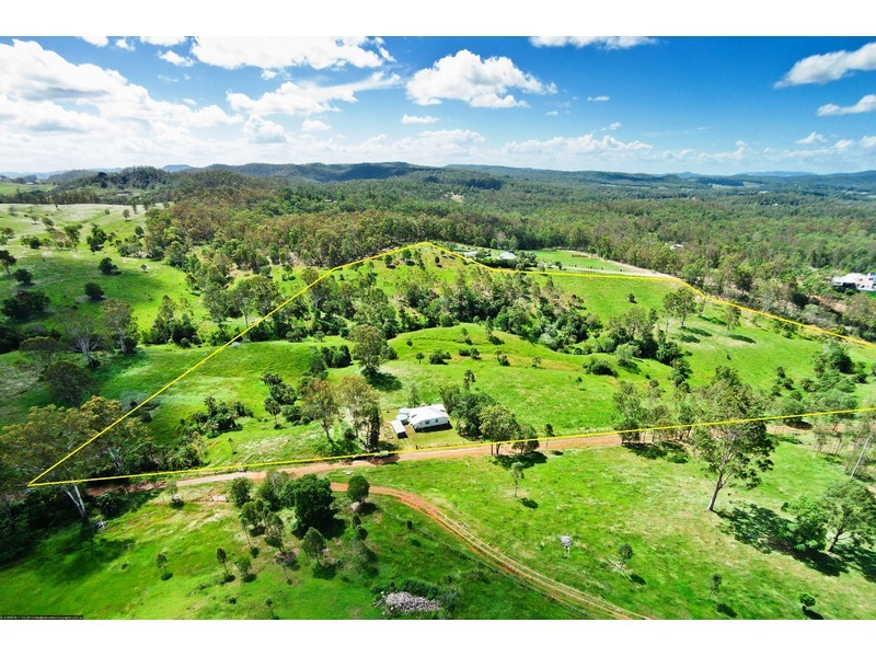 559 Rocks Road, Pie Creek QLD 4570