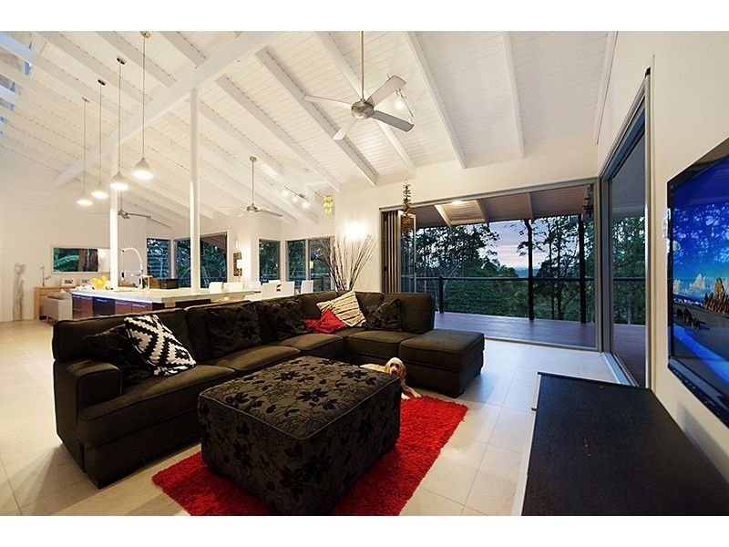 12 Merval Court, Mons QLD 4556