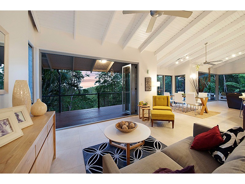 12 Merval Court, Mons QLD 4556