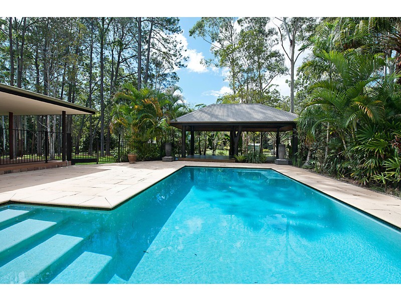 53 Rainforest Rd, Chevallum QLD 4555
