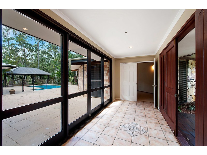 53 Rainforest Rd, Chevallum QLD 4555