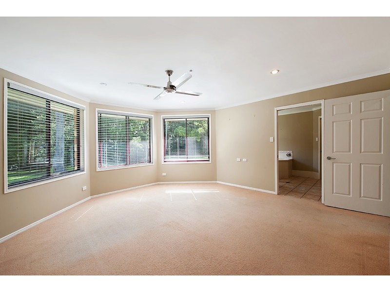 53 Rainforest Rd, Chevallum QLD 4555