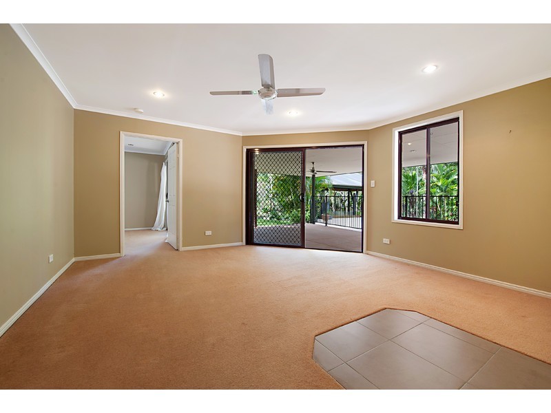 53 Rainforest Rd, Chevallum QLD 4555