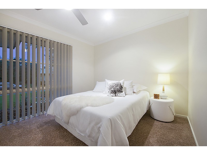 17 Fantail Place, Twin Waters QLD 4564