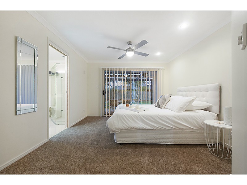 17 Fantail Place, Twin Waters QLD 4564