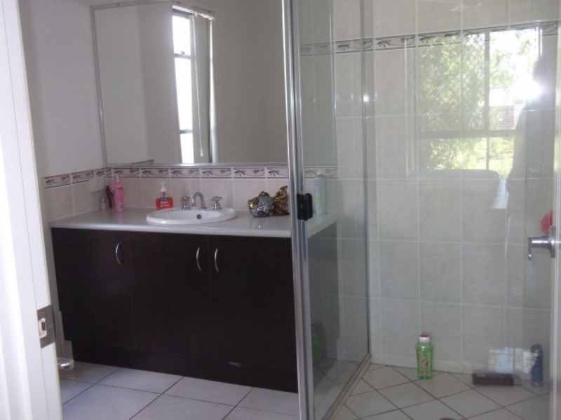 8 Sandhurst Crescent, Peregian Springs QLD 4573