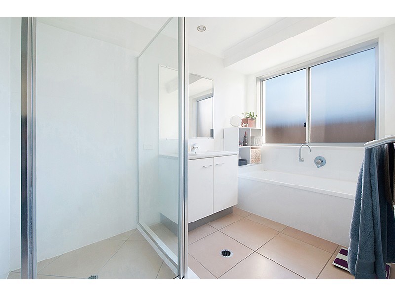 22 Silvereye Street, Sippy Downs QLD 4556