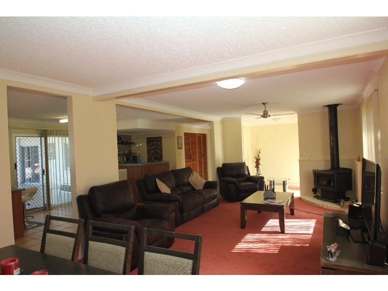 147 Old Gympie Rd, Mooloolah Valley QLD 4553