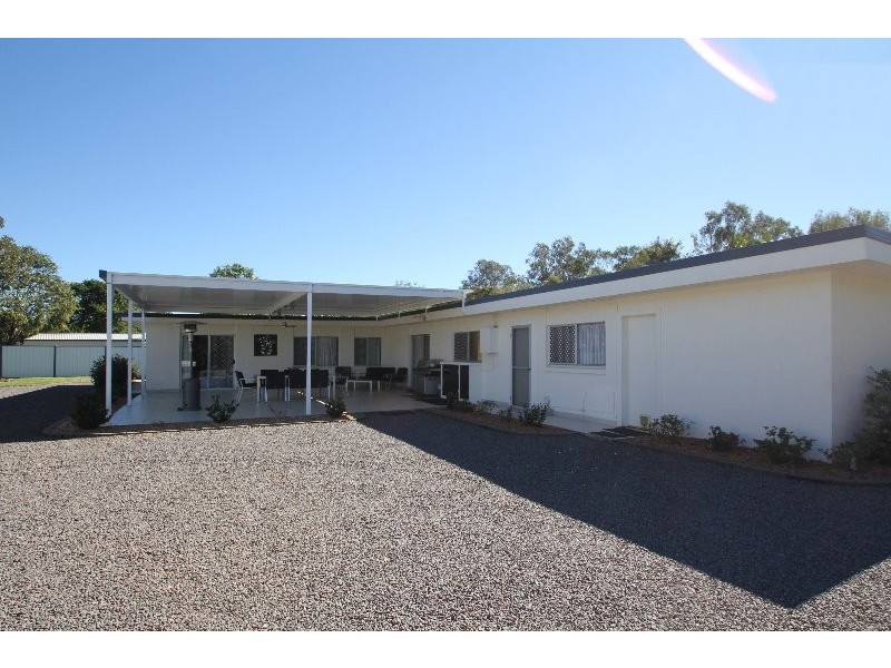 147 Old Gympie Rd, Mooloolah Valley QLD 4553