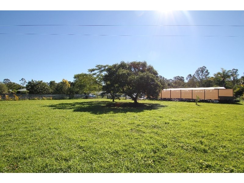 147 Old Gympie Rd, Mooloolah Valley QLD 4553