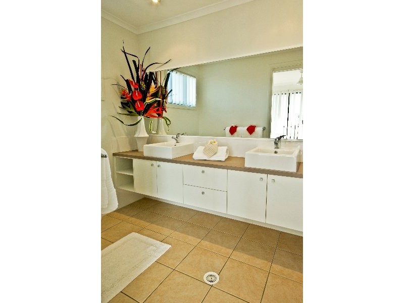 39 Peachtree Crescent, Peregian Springs QLD 4573