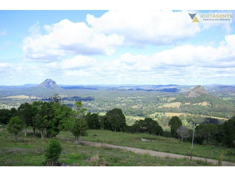 303 Tablelands Rd, Cooran QLD 4569