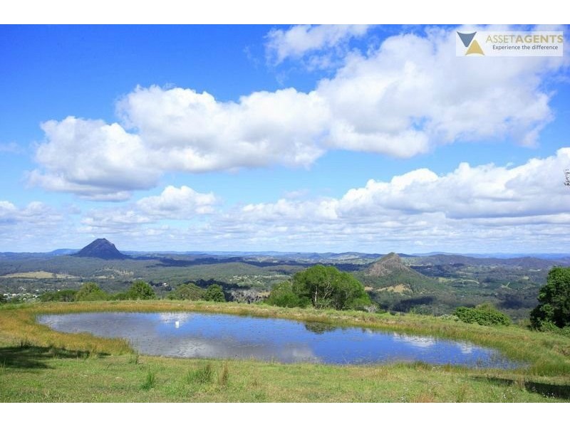 303 Tablelands Rd, Cooran QLD 4569