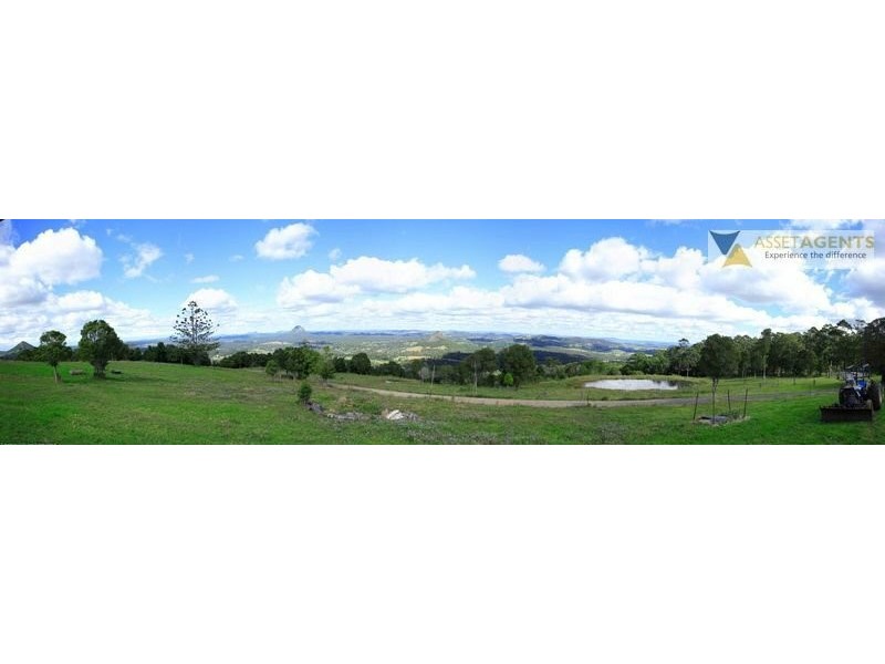 303 Tablelands Rd, Cooran QLD 4569