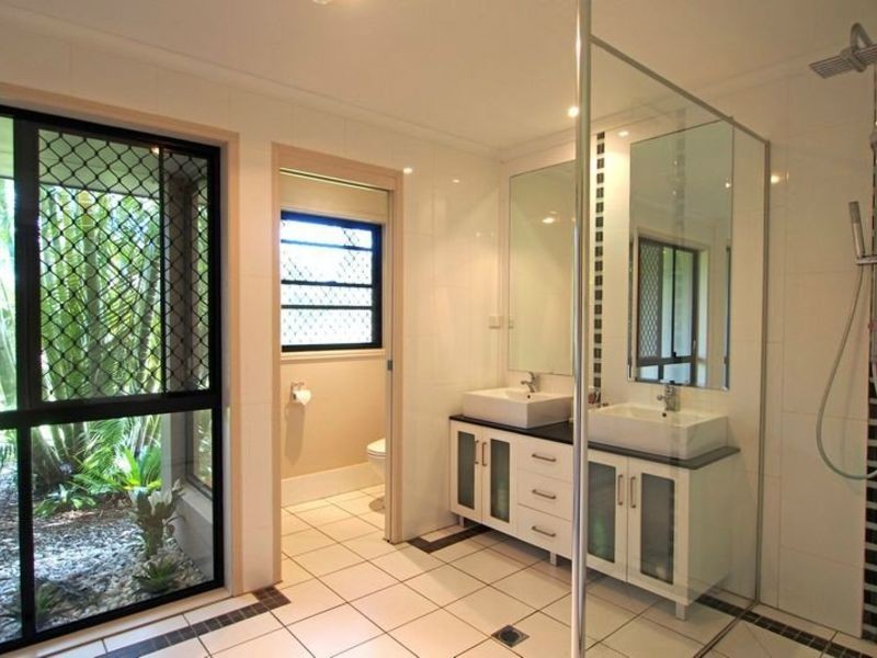 80 Mountain Vista Dr, Glass House Mountains QLD 4518