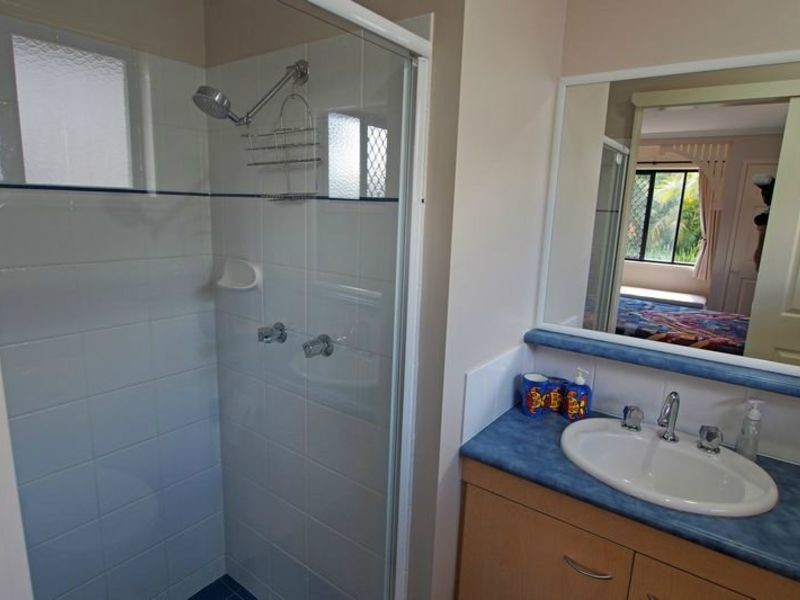 80 Mountain Vista Dr, Glass House Mountains QLD 4518