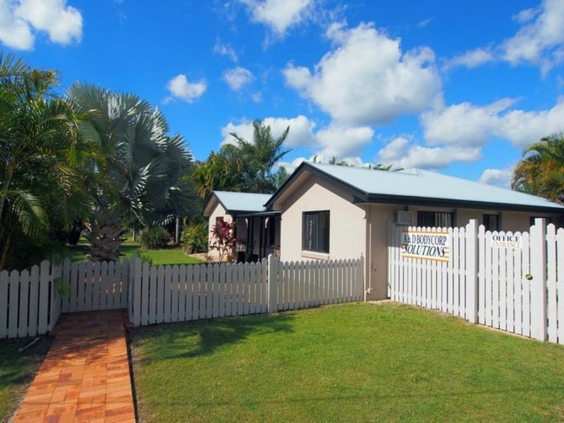 80 Mountain Vista Dr, Glass House Mountains QLD 4518
