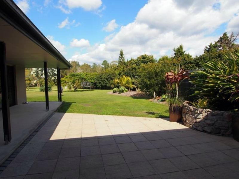 80 Mountain Vista Dr, Glass House Mountains QLD 4518