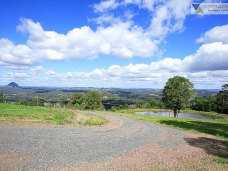 303 Tablelands Rd, Cooran QLD 4569