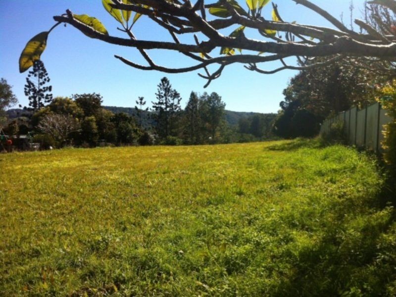 26 Queen St, Cooran QLD 4569