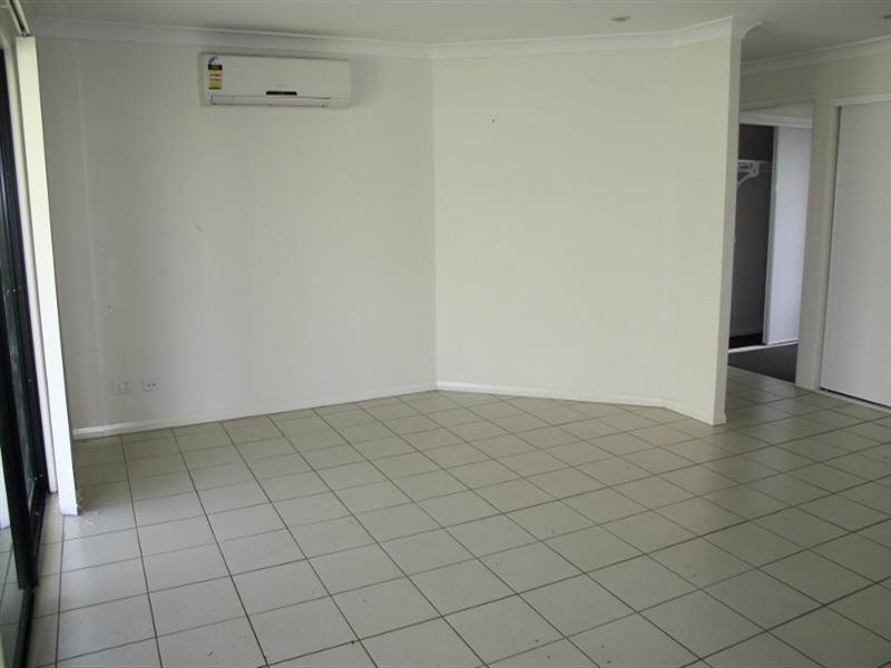 38 Naumann Street, Moranbah QLD 4744