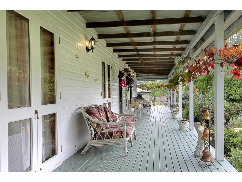 3 Hillfoot Ln, Montville QLD 4560